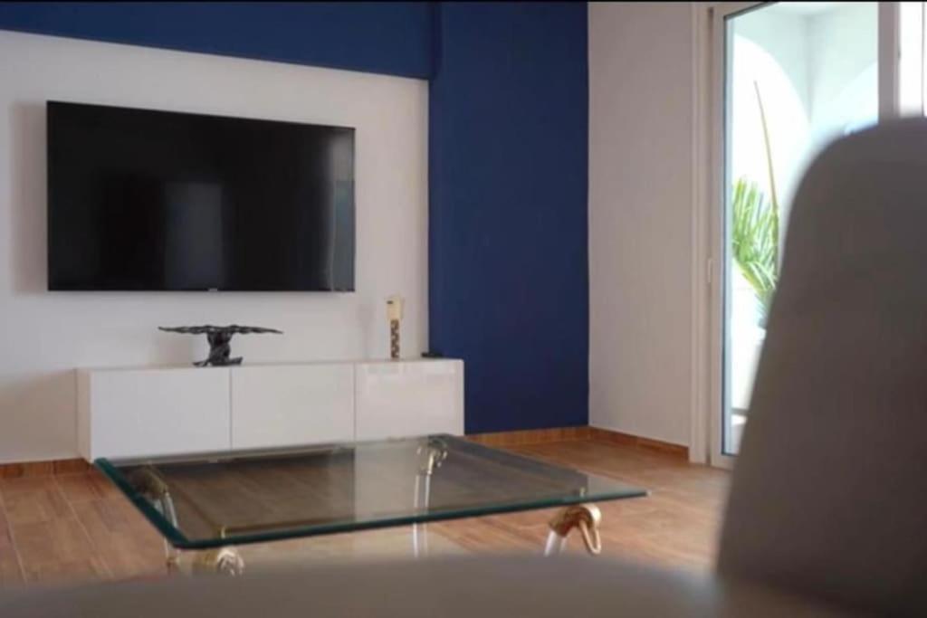 Gezellige Villa Met Prachtig Zicht En Zwembad Arona  Bagian luar foto