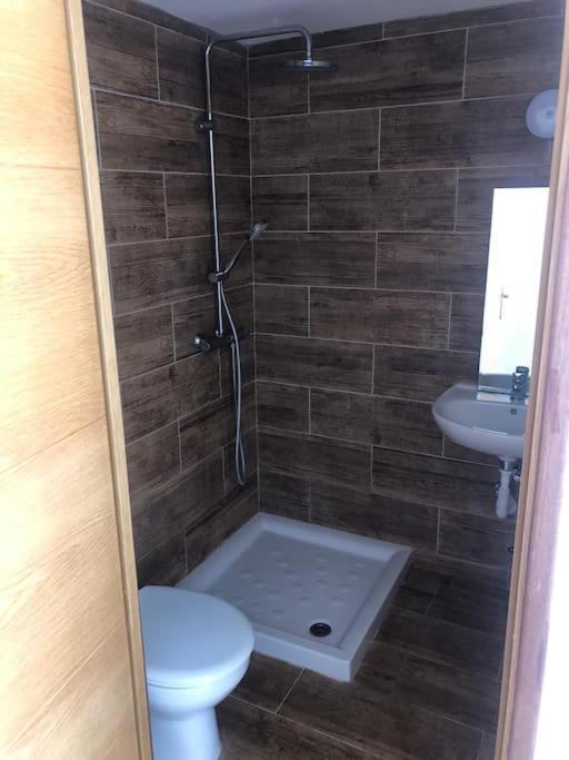Gezellige Villa Met Prachtig Zicht En Zwembad Arona  Bagian luar foto