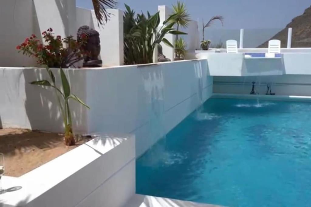 Gezellige Villa Met Prachtig Zicht En Zwembad Arona  Bagian luar foto