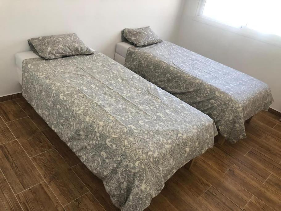 Gezellige Villa Met Prachtig Zicht En Zwembad Arona  Bagian luar foto