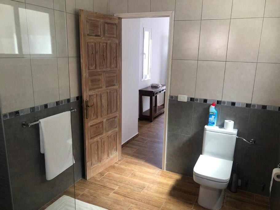 Gezellige Villa Met Prachtig Zicht En Zwembad Arona  Bagian luar foto